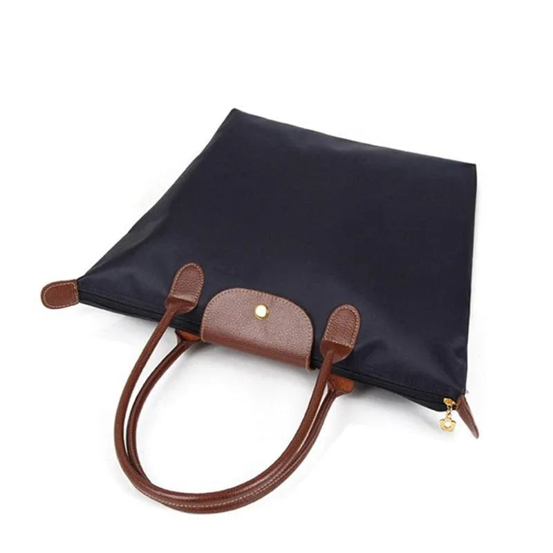 Bolsa Feminina Versátil e Espaçosa