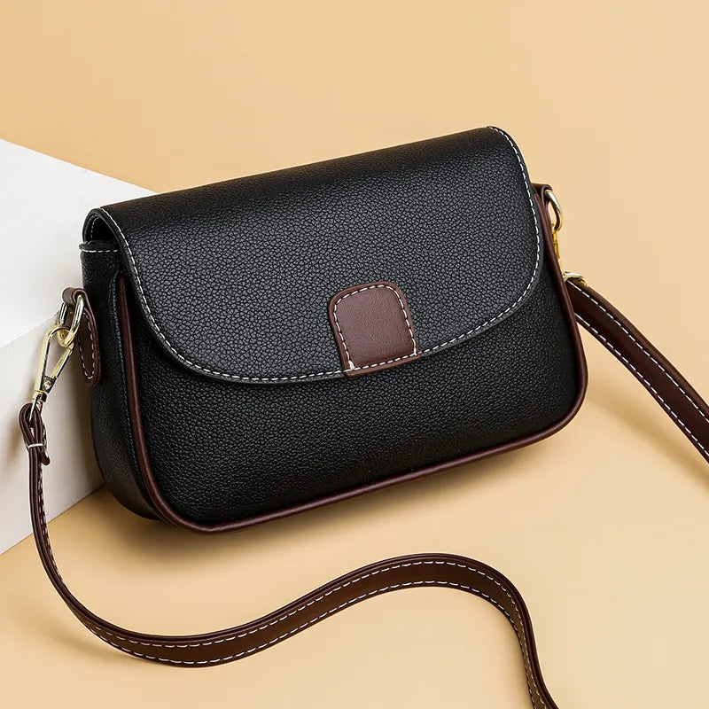 Bolsa Feminina de Couro Legítimo Compacta